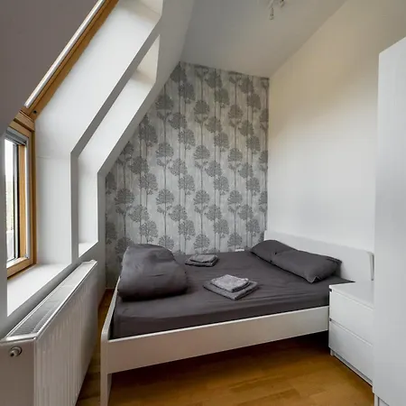 Lägenhet дивчигошће Divcigora *